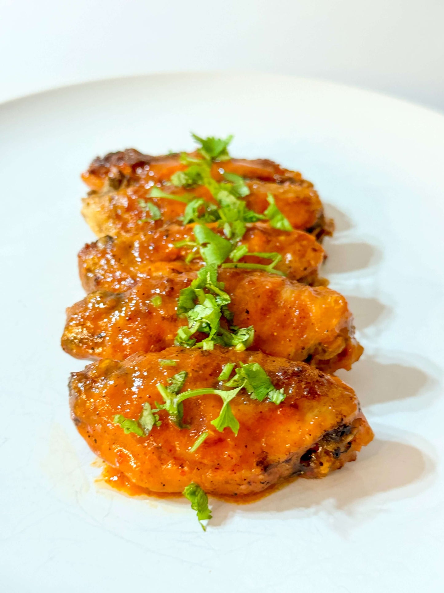 Not Your Average Sriracha Hot Sauce – Bold, Garlicky Flavor with Irresistible Heat