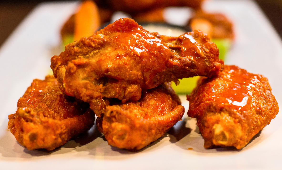 hot honey sriracha wings